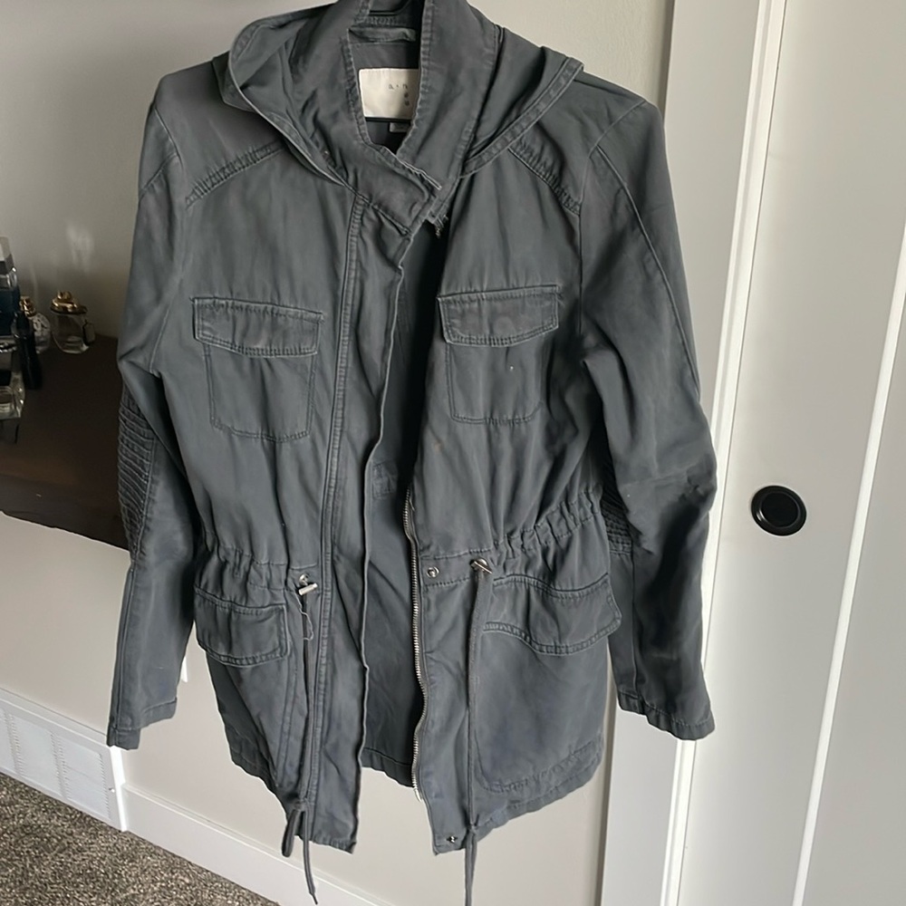 Grey utility/military/cargo jacket